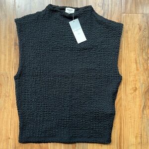 NWT black Abercrombie &Finch top